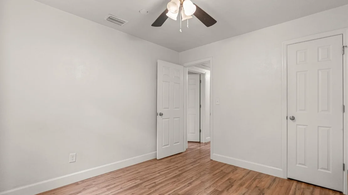 Photo of 1015 SE 10th Terrace