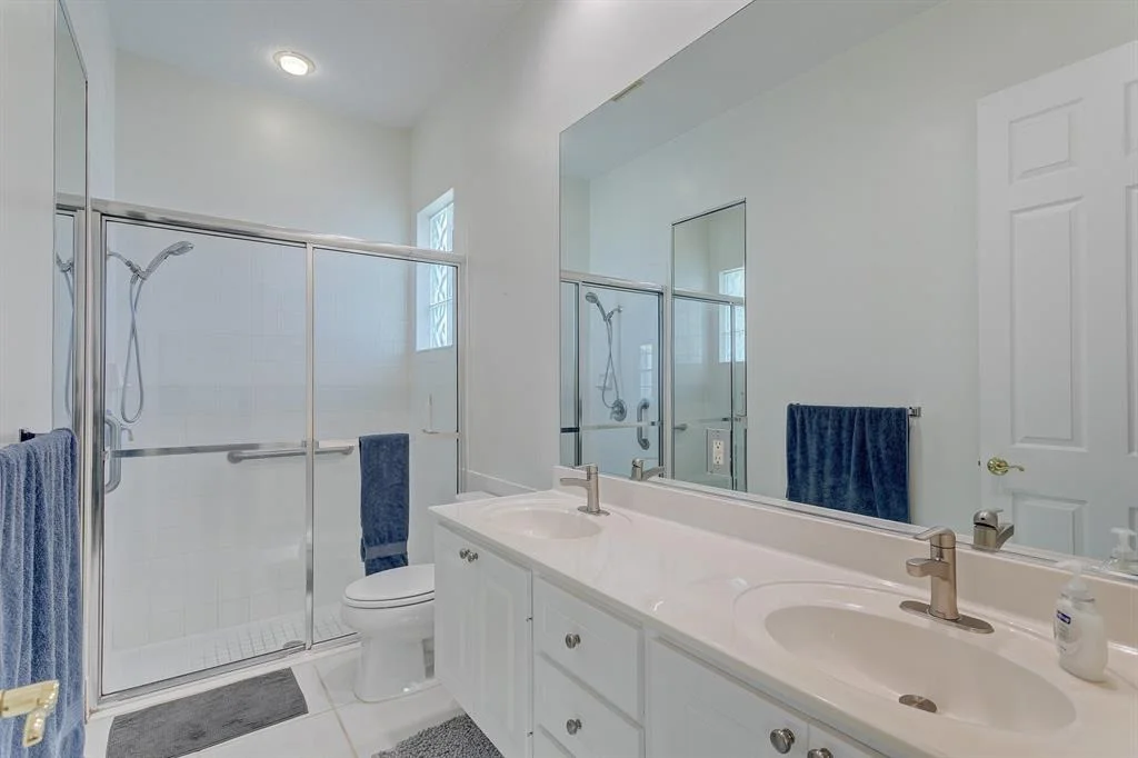 Photo of 180 Paradise Circle
