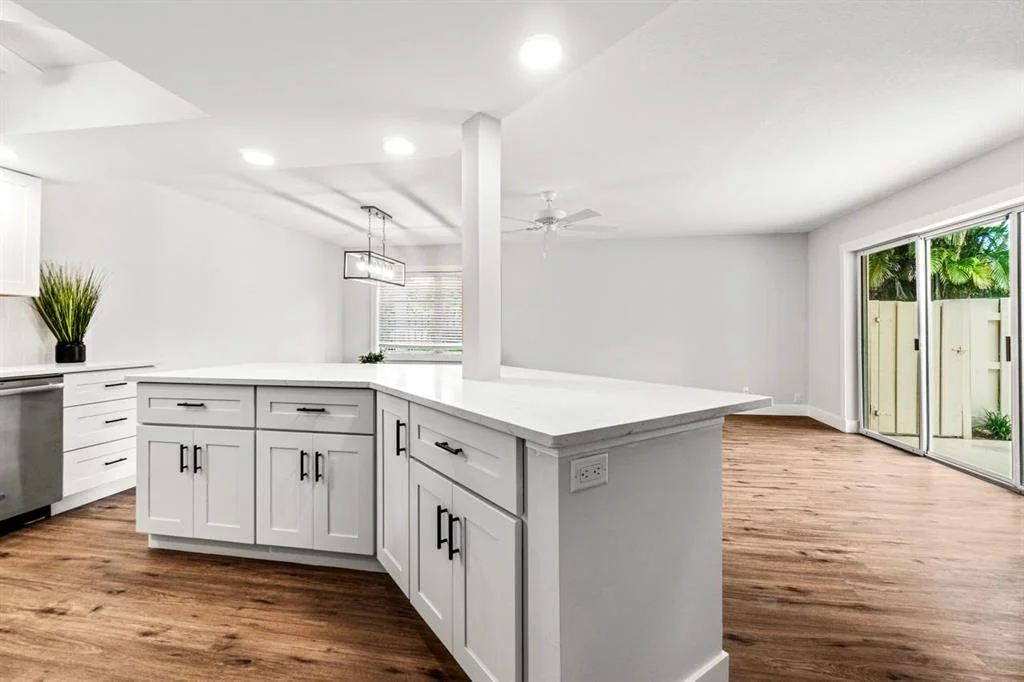 Photo of 142 Seabreeze Circle