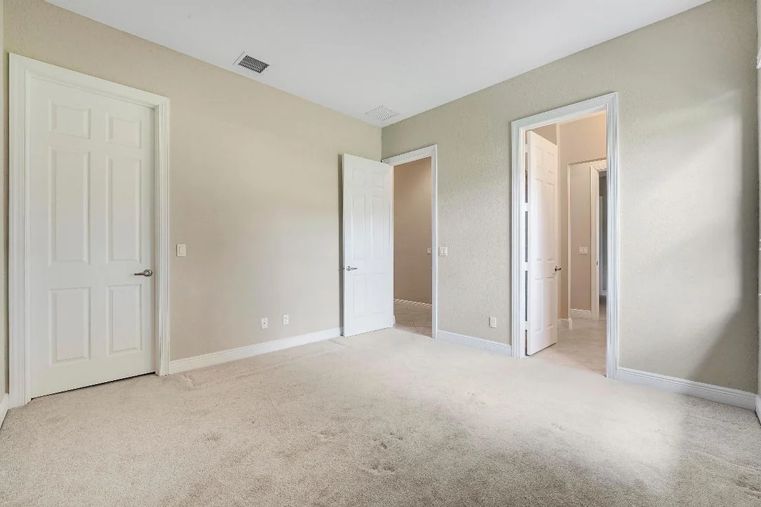 Photo of 243 SE Ethan Terrace