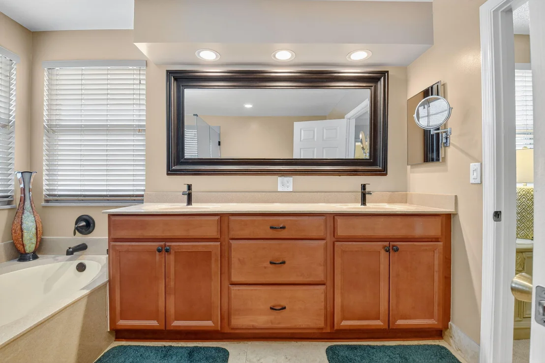 Photo of 7381 Chesapeake Circle