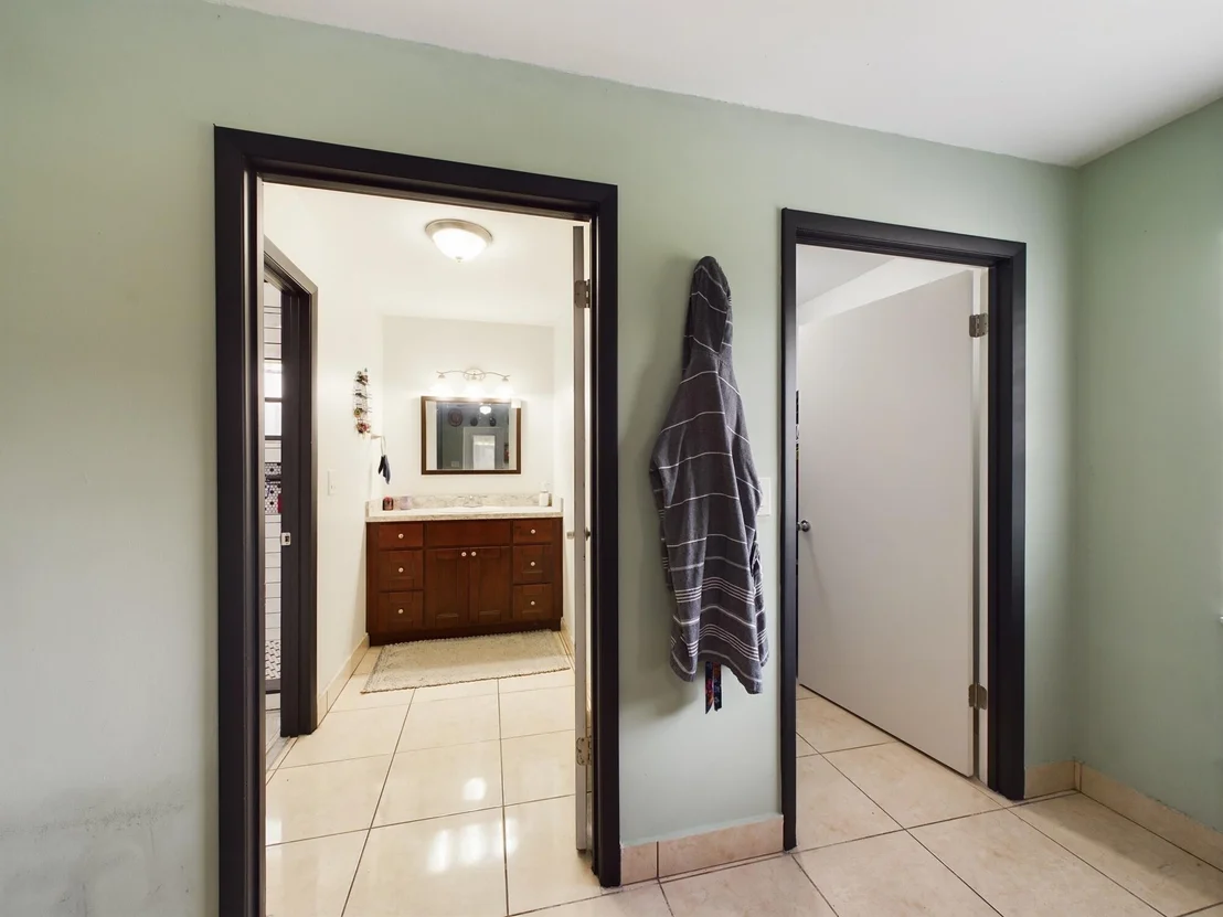 Photo of 2267 NE 54th Trail