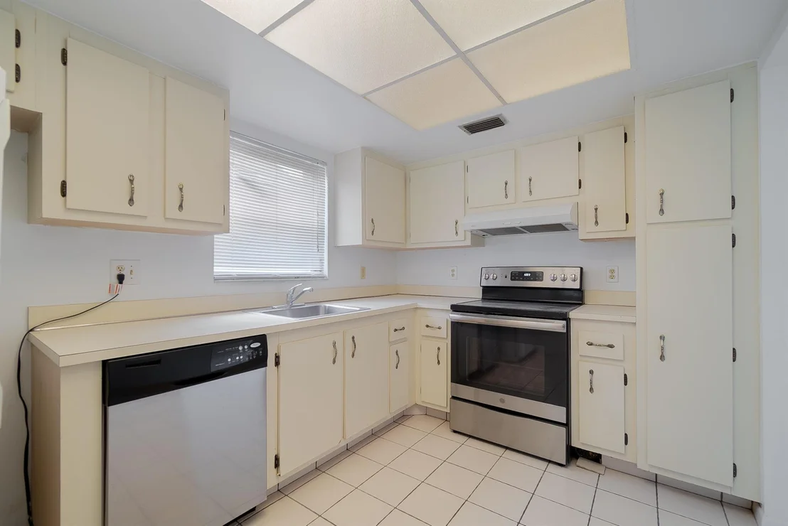 Photo of 6059 Olivewood Circle