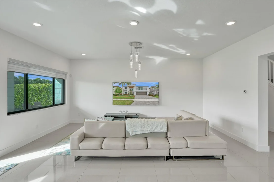 Photo of 10790 Pacifica Way