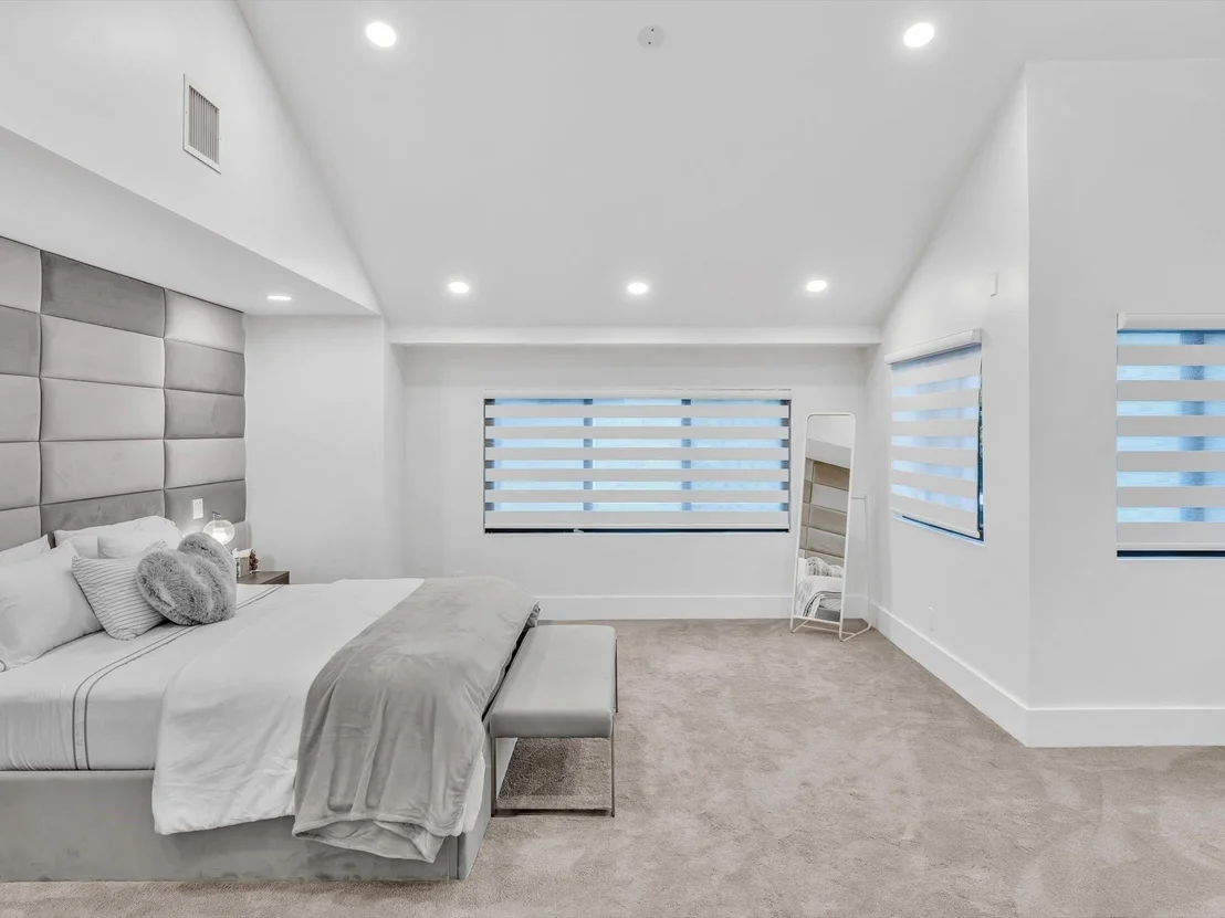 Photo of 525 Sandpiper Way