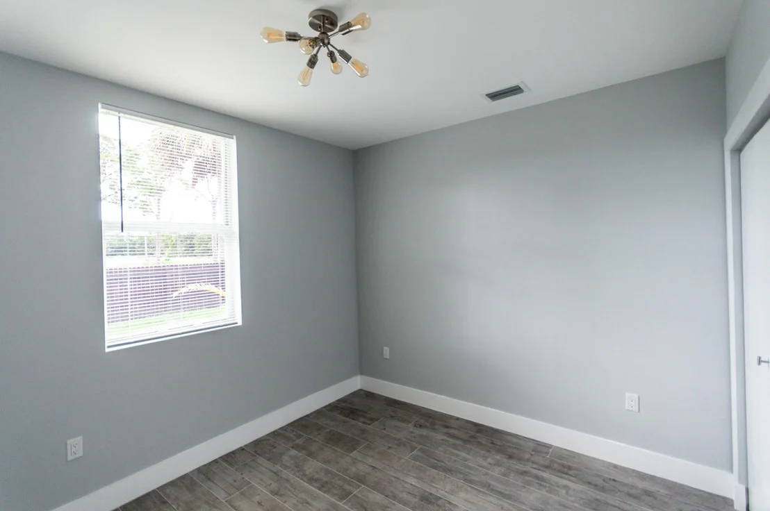 Photo of 736 Marshall Road