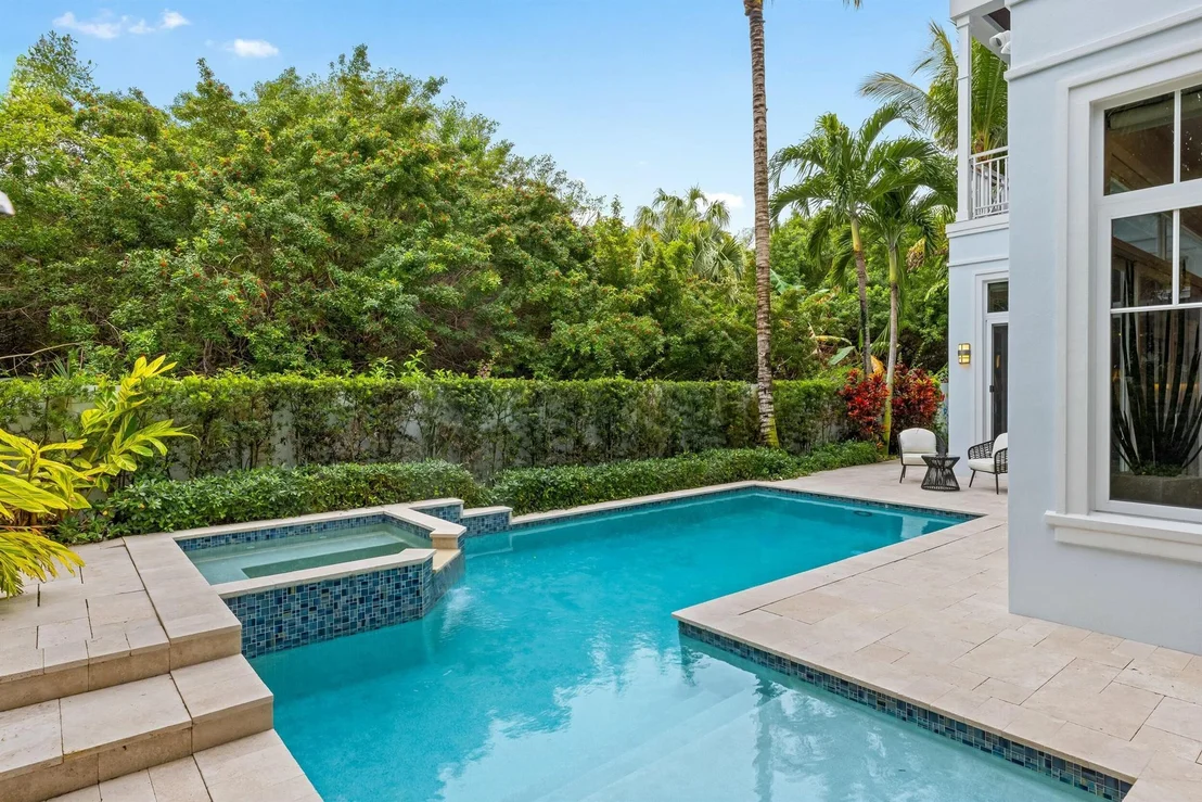 Photo of 970 Lago Mar Lane