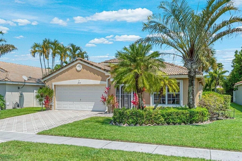 Photo of 8069 Palm Gate Drive