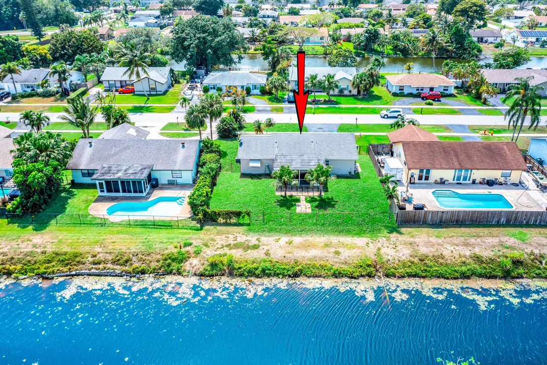 Photo of 19462 Carolina Circle