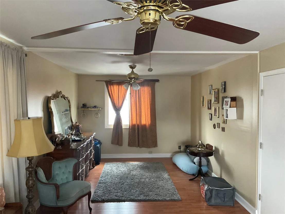Photo of 6643 NW Bayfront Drive