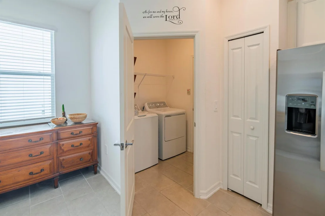 Photo of 34537 Shellback Street