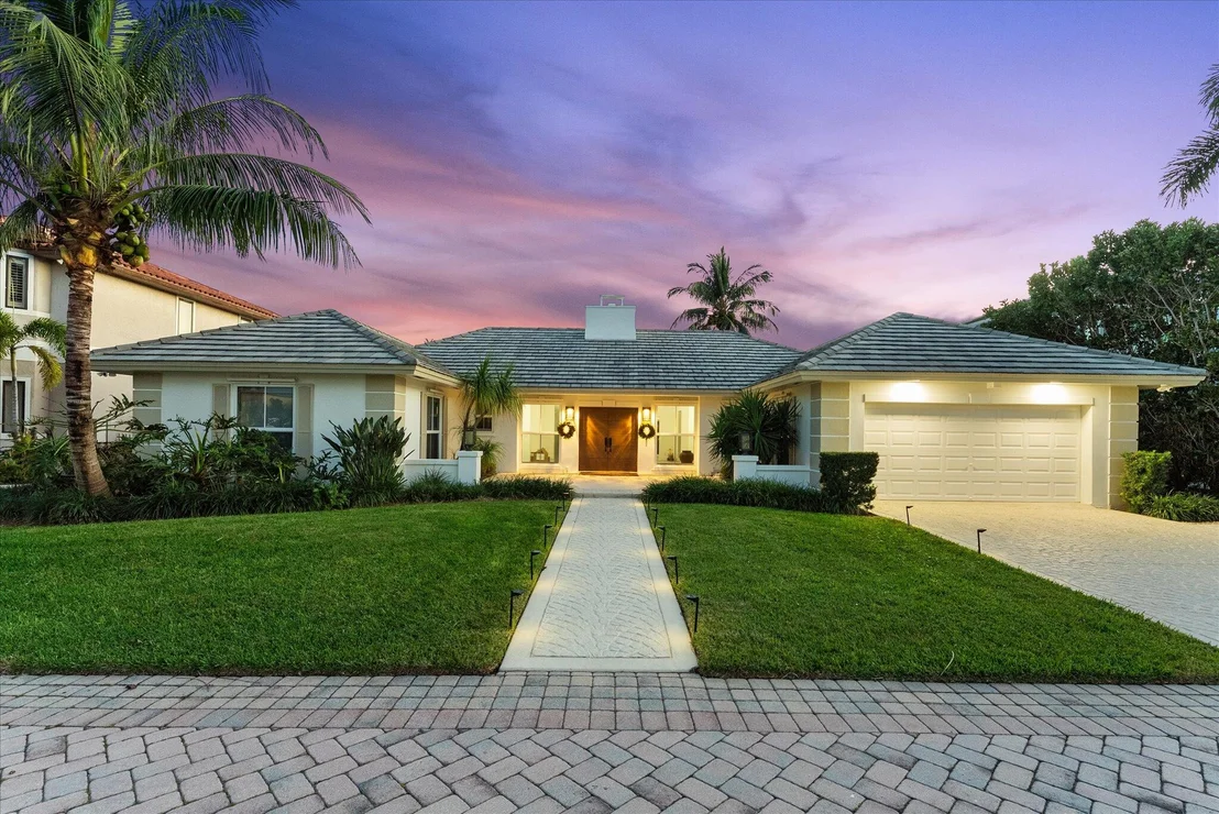 Photo of 872 Lilac Drive