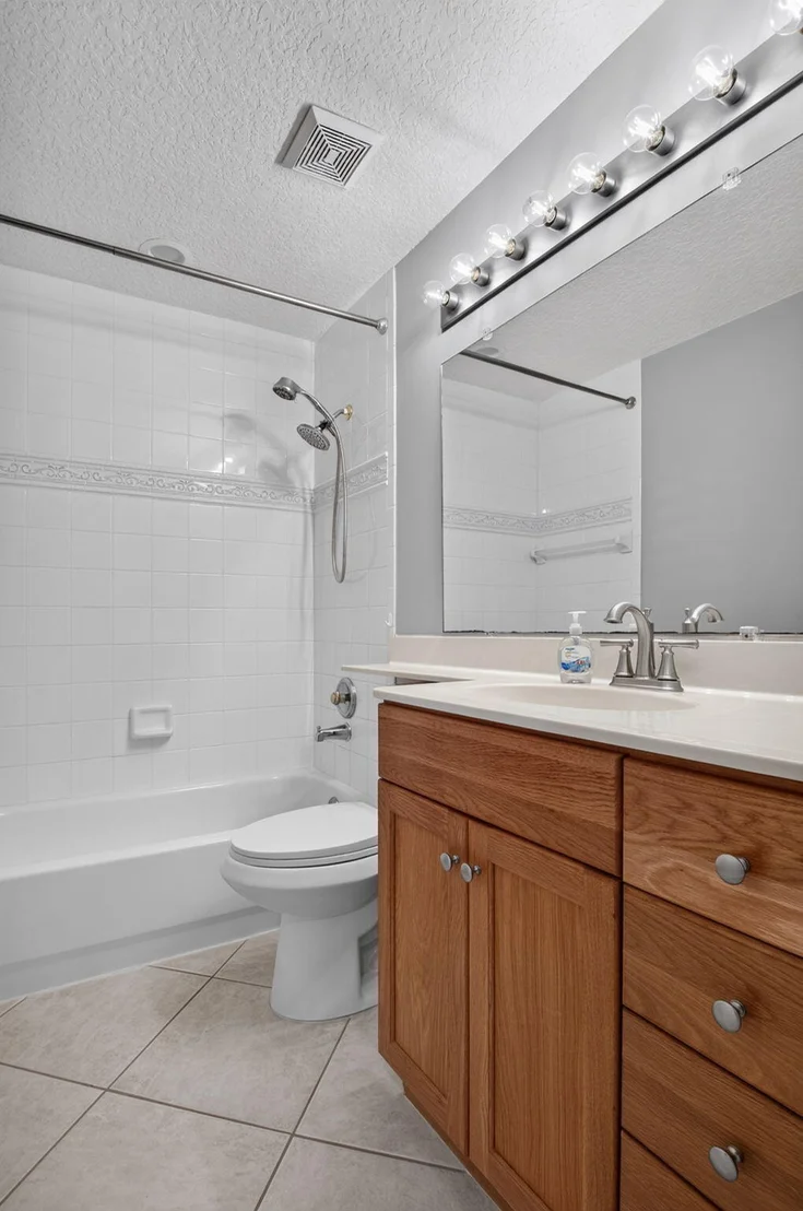Photo of 4746 Canal Drive