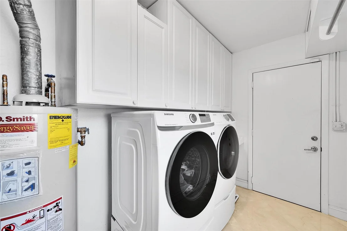 Photo of 340 SE 5th Avenue