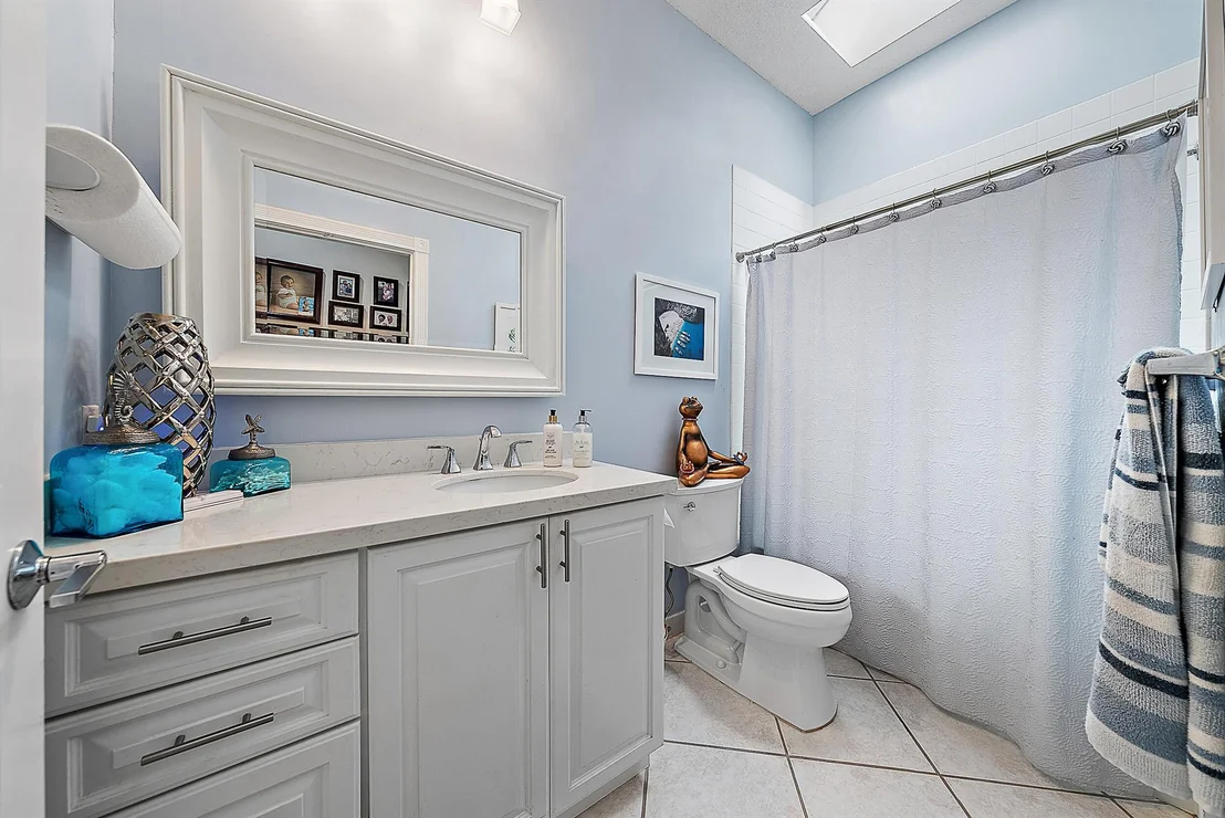 Photo of 156 Hampton Place