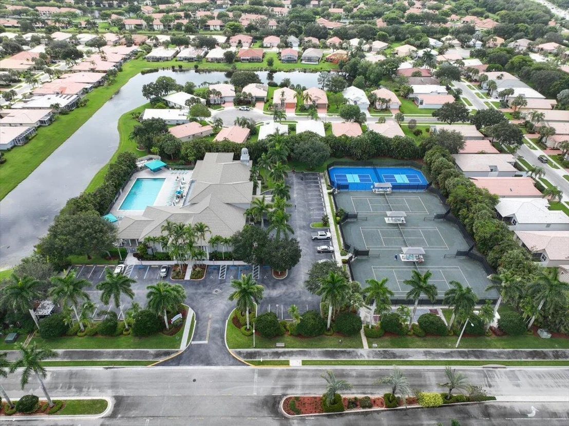 Photo of 10847 Crystal Key Lane