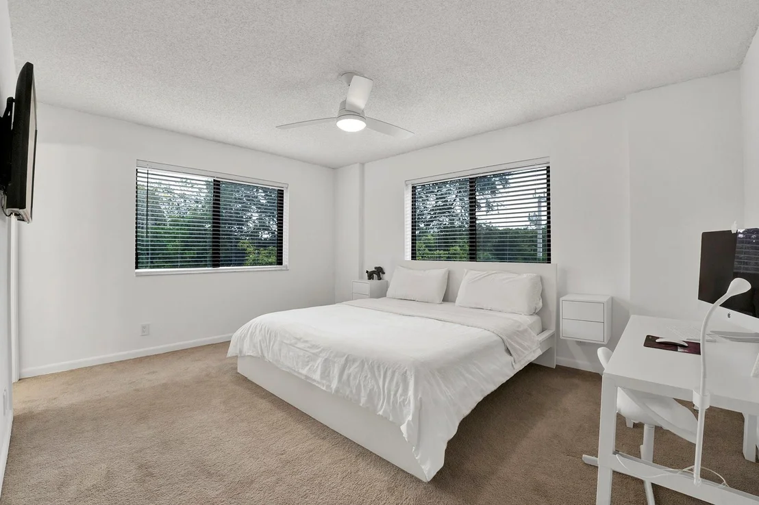 Photo of Unit 301 at 8000 Hampton Boulevard