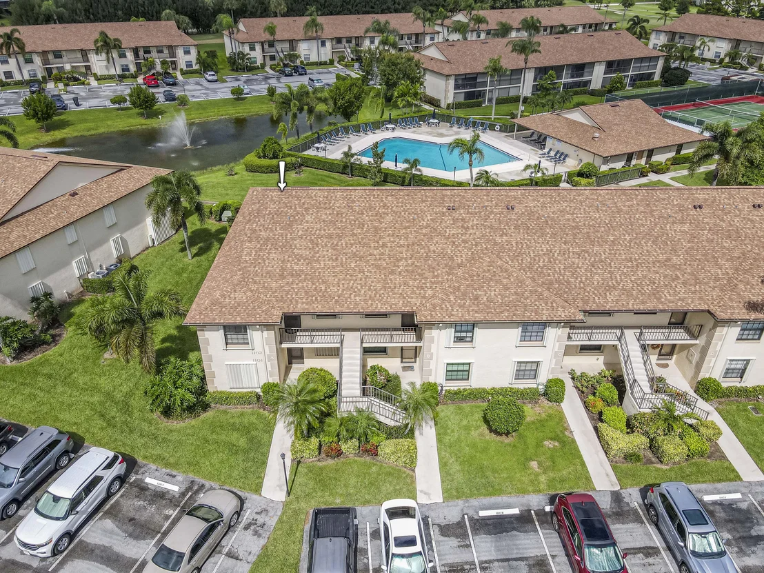 Photo of Unit A at 1102 Pinecrest Circle