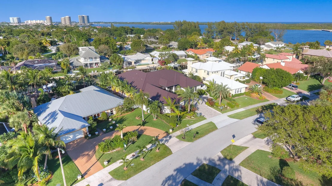Photo of 155 Ebbtide Drive
