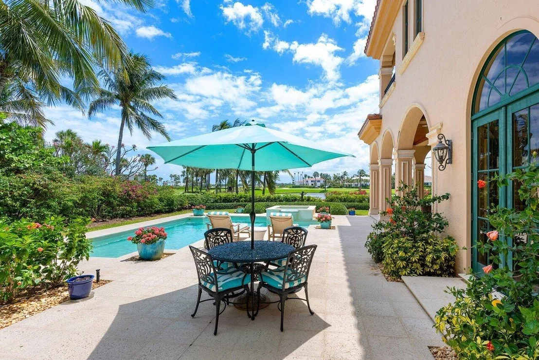 Photo of 6971 SE Harbor Circle