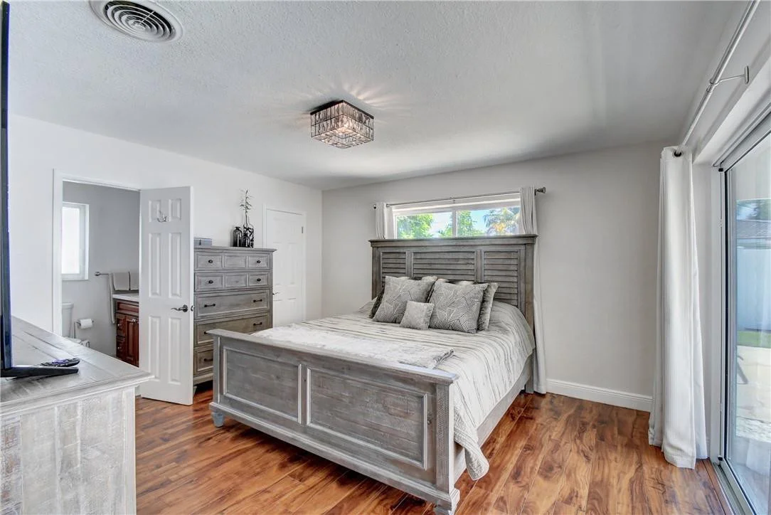 Photo of 280 SE 1st Avenue