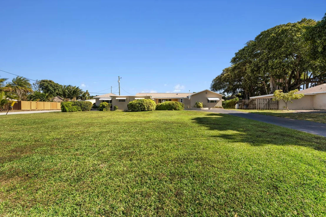 Photo of 1812 High Ridge Road