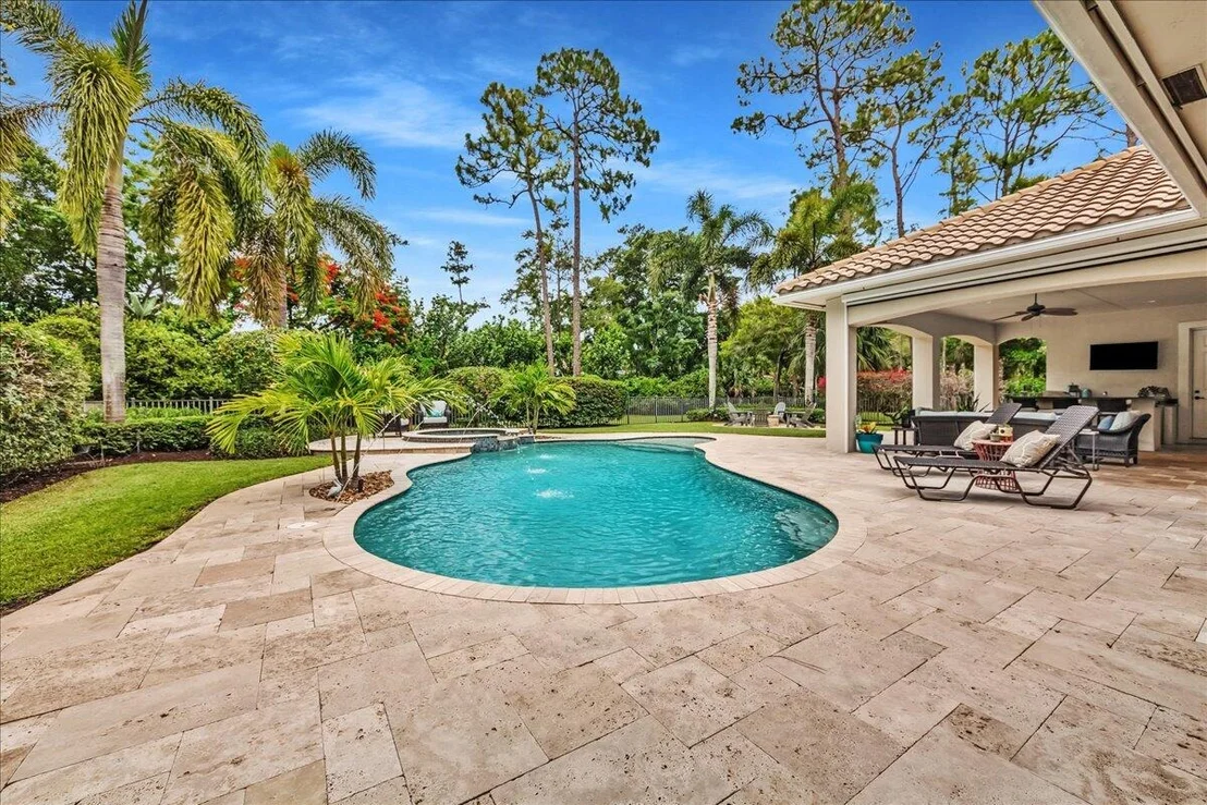 Photo of 378 Squire Drive