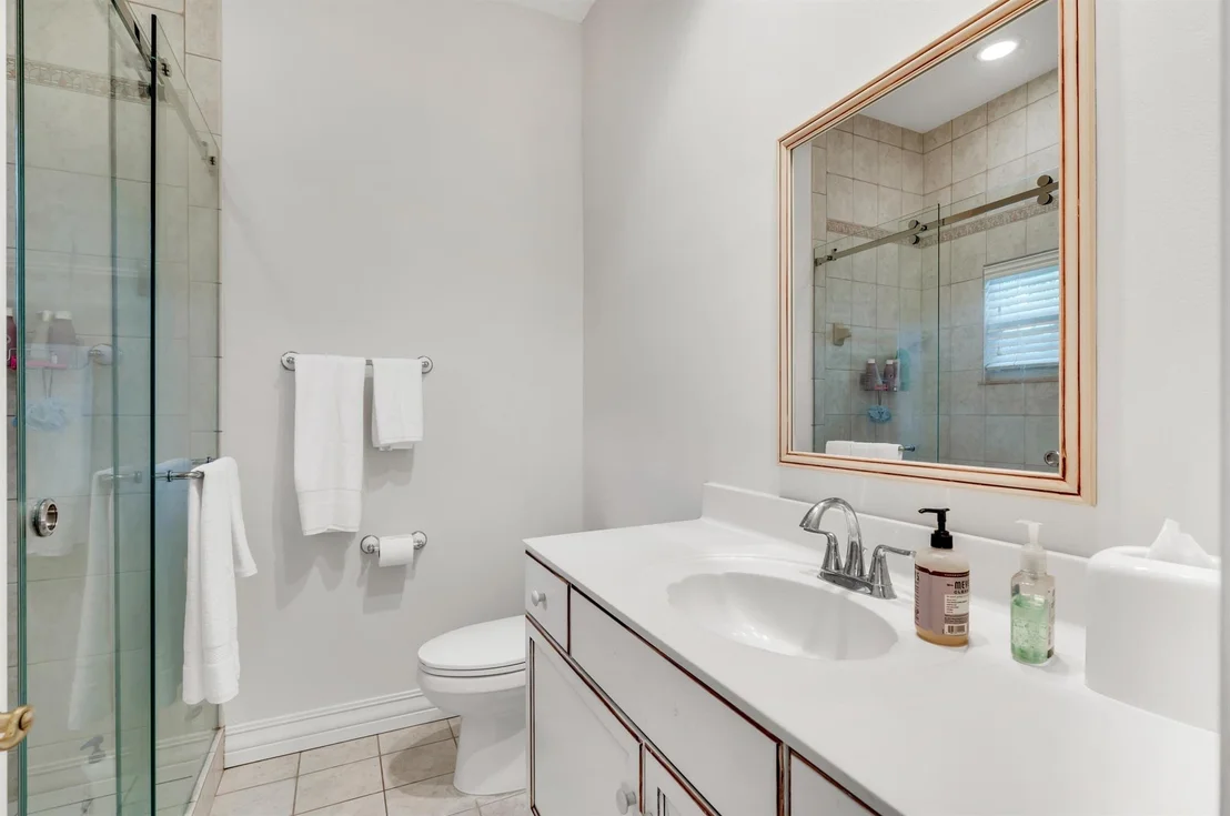 Photo of 825 Oleander Street
