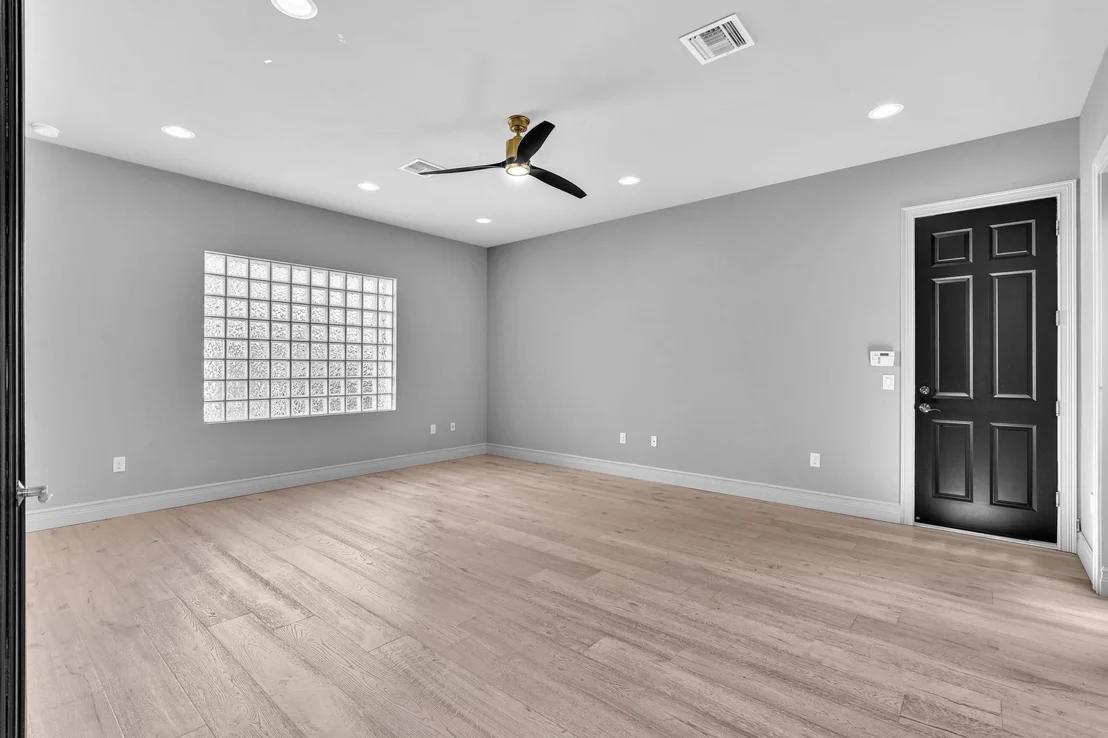 Photo of 16891 Pavilion Way