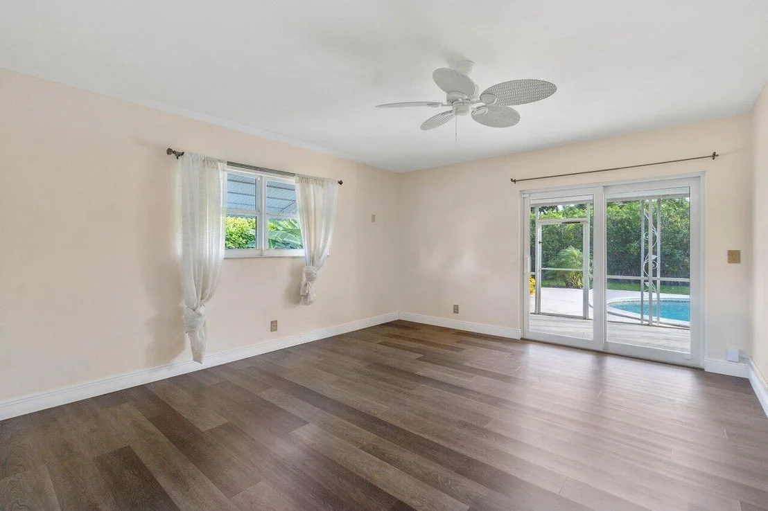 Photo of 1241 Emerald Drive