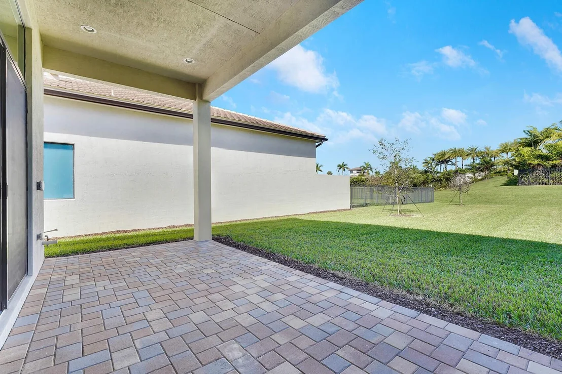 Photo of 9223 Mountain Pine Grove
