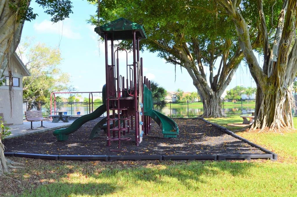 Photo of 10405 Islander Drive