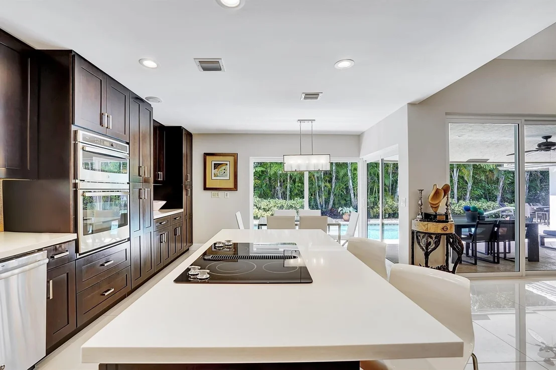 Photo of 3952 Live Oak Boulevard