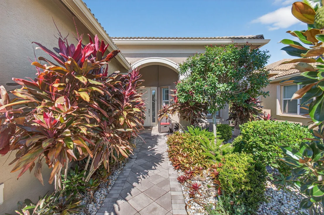 Photo of 9077 Vander Cove