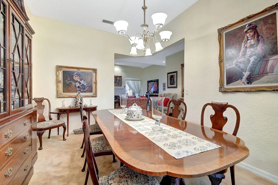 Photo of 2773 Hampton Circle S
