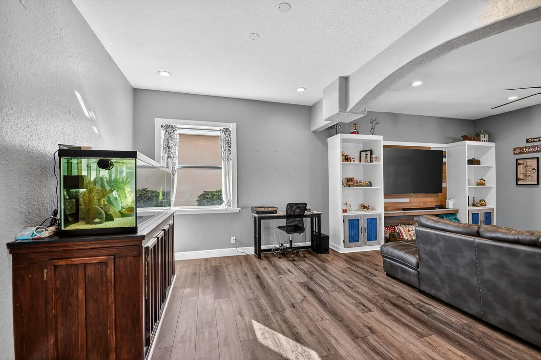Photo of 5947 Bay Hill Circle