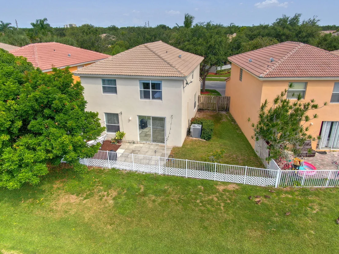 Photo of 4497 Lake Lucerne Circle