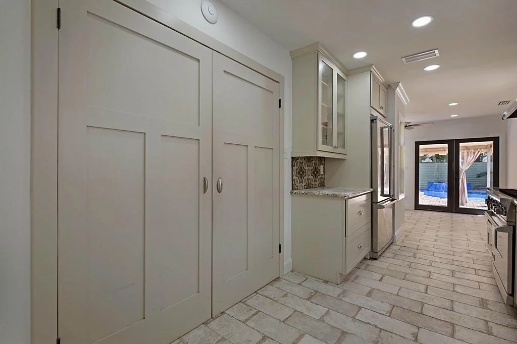 Photo of 308 Monroe Drive