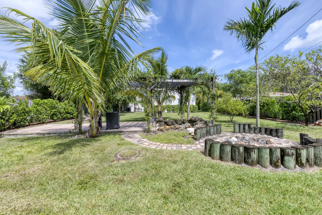 Photo of 338 Date Palm Drive