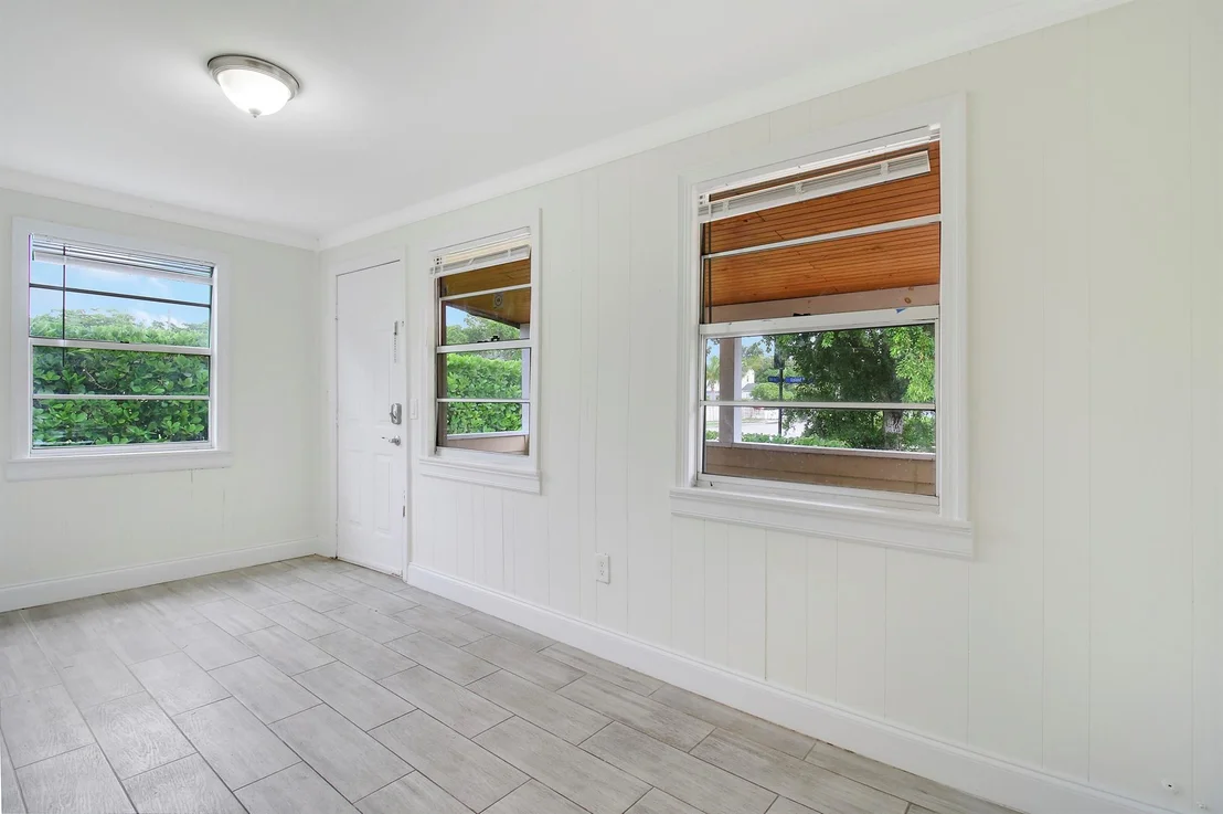 Photo of 848 Upland Road