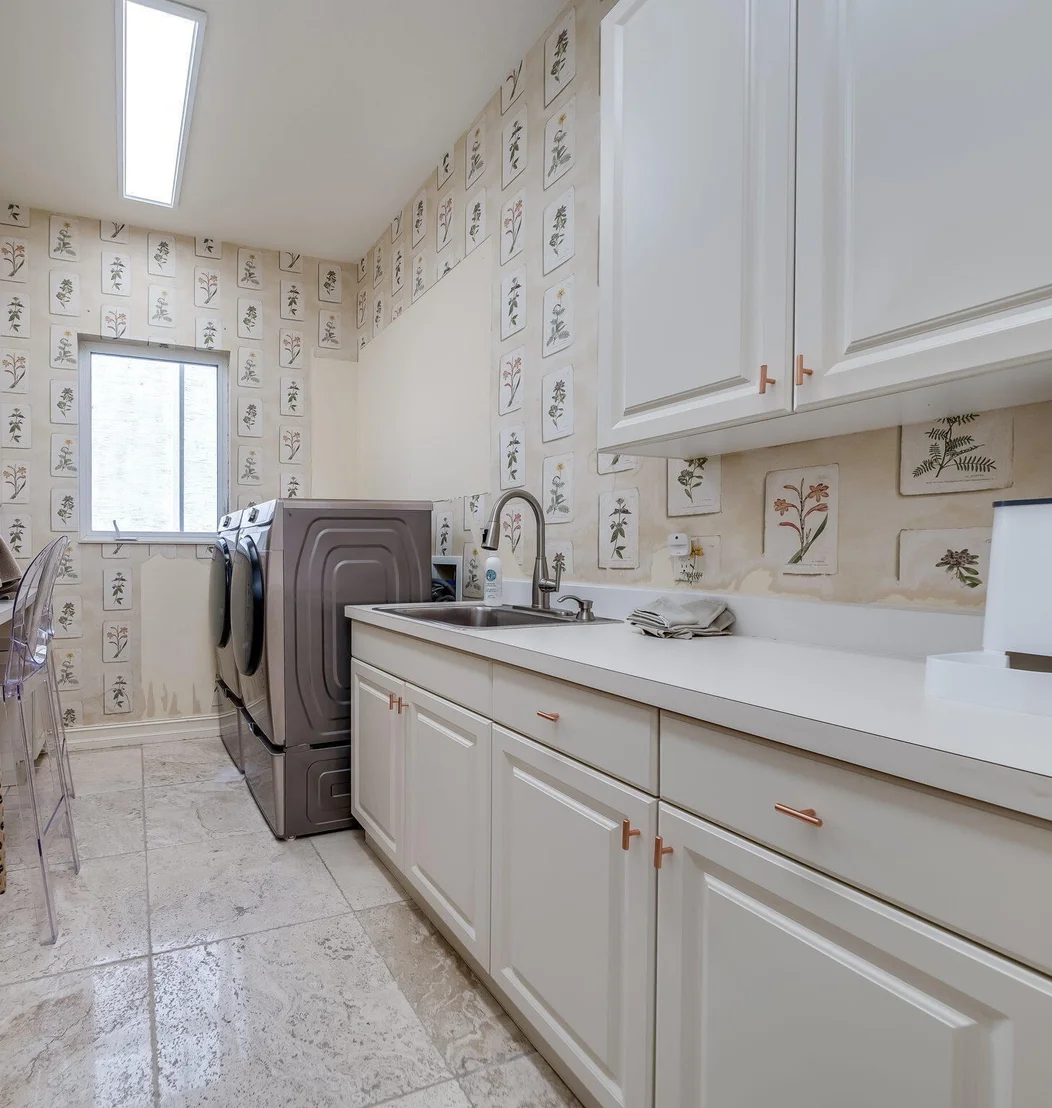 Photo of 17593 Middle Lake Drive