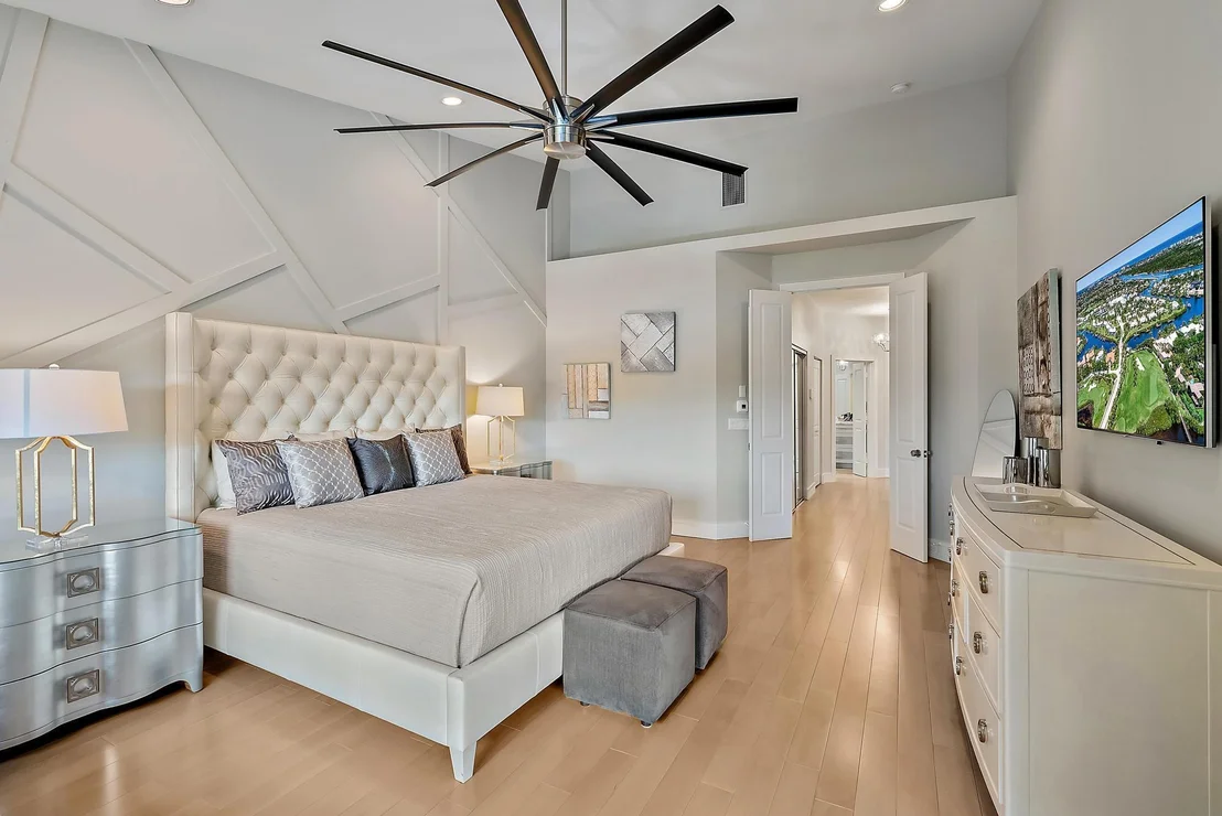 Photo of 263 Regatta Drive
