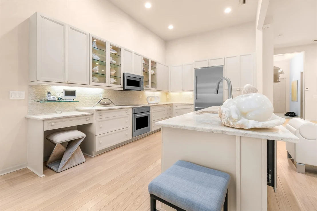 Photo of 9762 Isles Cay Drive