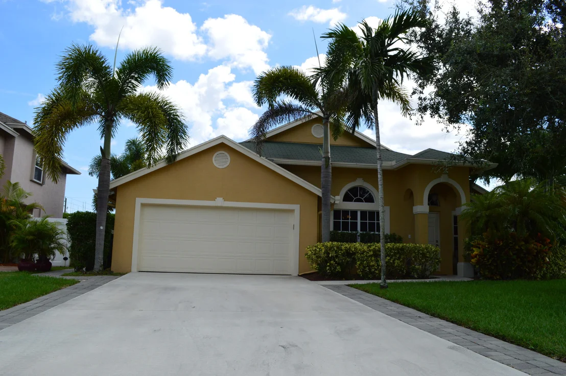 Photo of 6416 Revelle Circle S