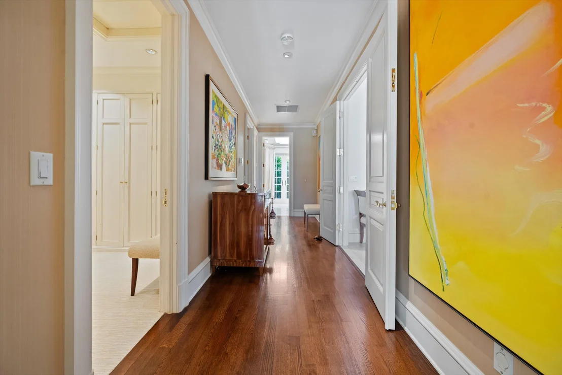 Photo of 252 Locha Drive