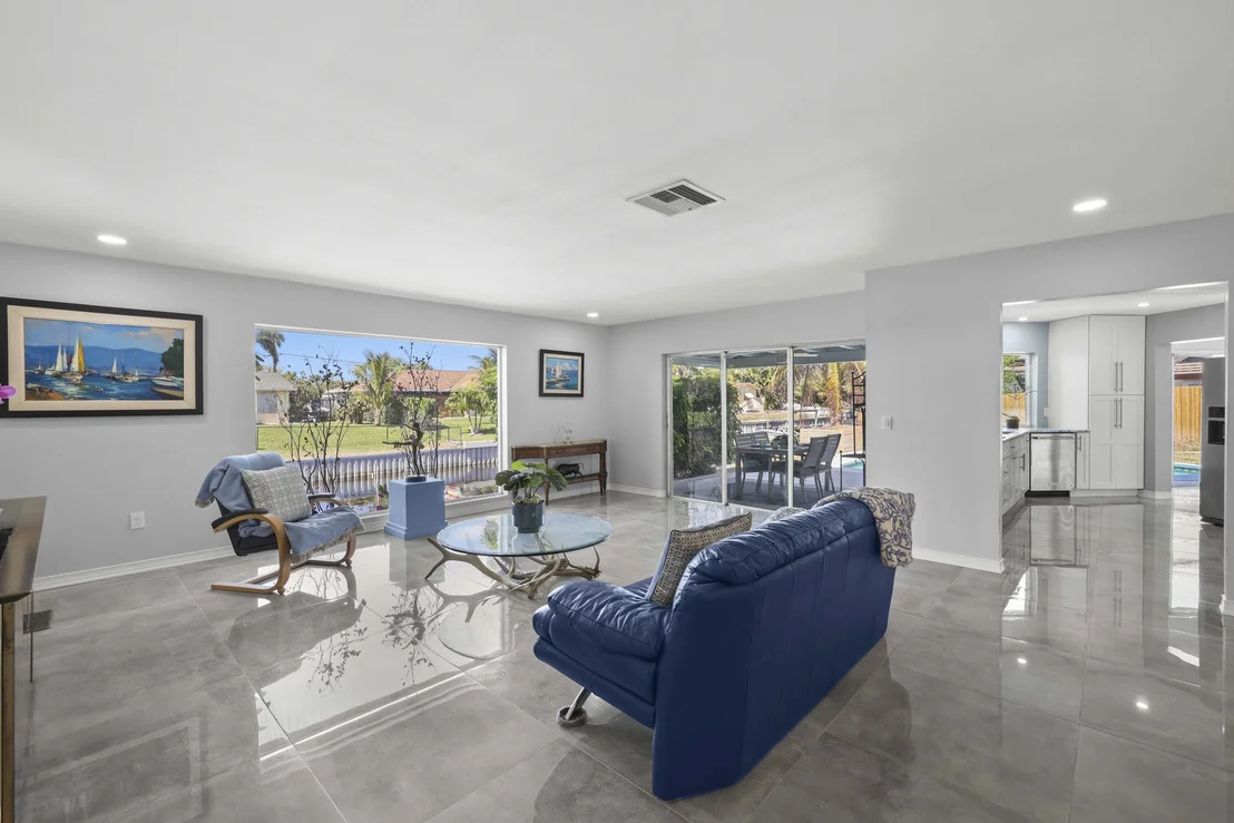 Photo of 6797 Bayshore Drive