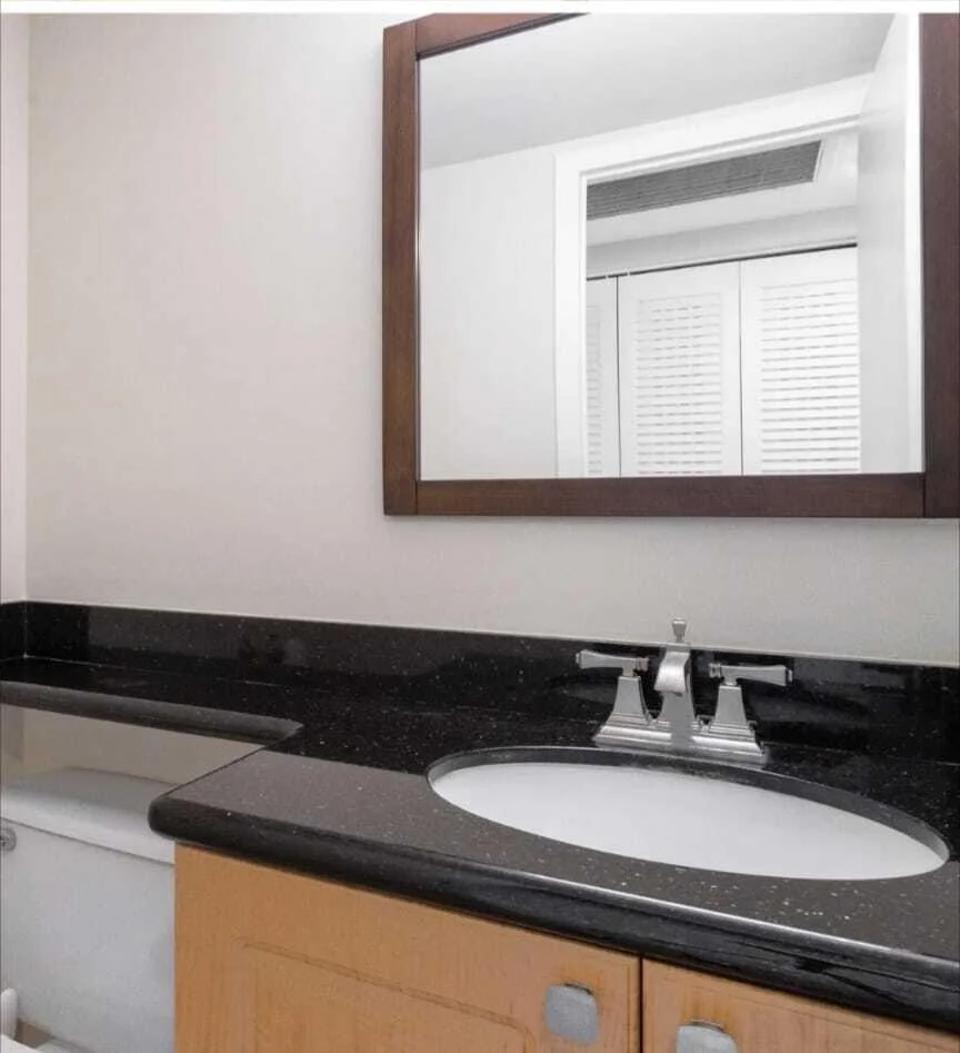 Photo of 2053 Cornwall C