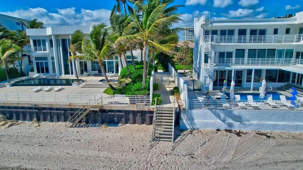 Photo of 4022 S Ocean Boulevard