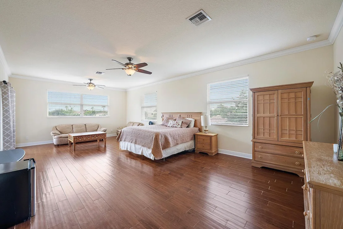 Photo of 168 Manor Circle