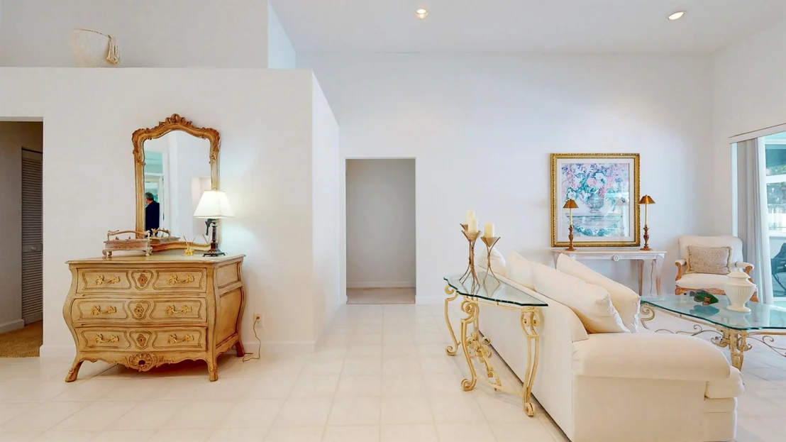 Photo of 262 Eagleton Estate Boulevard